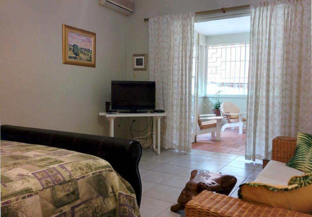 Chester Avenue Guest House 金斯敦 外观 照片